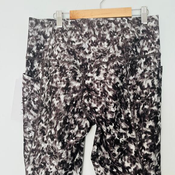 Athleta Black and Gray Patterned Leggings - Picture 4 of 6